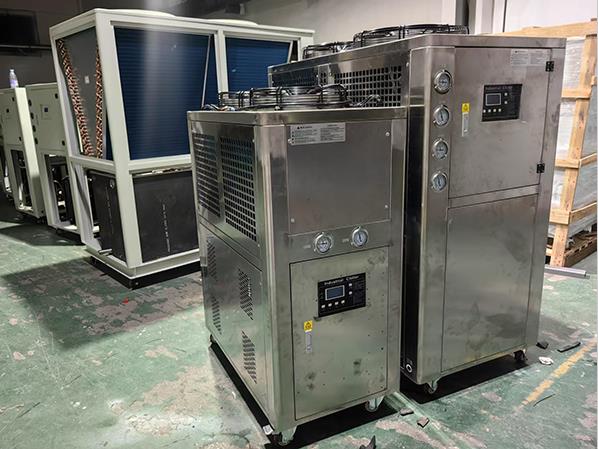 风冷型冰水机